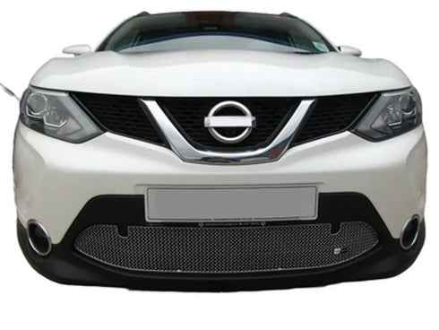 Zunsport Nissan Qashqai (2.0 Diesel without Parking Sensors) - Lower Grille Zunsport