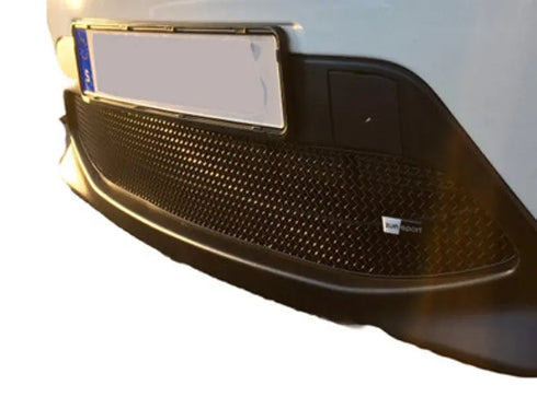 Zunsport Nissan Qashqai (2.0 Diesel without Parking Sensors) - Lower Grille Zunsport