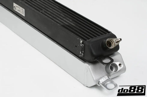 DO88 Engine Oil Cooler (BMW E9X M3) DO88