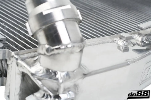 DO88 Aluminium Radiator (BMW E9X M3) DO88