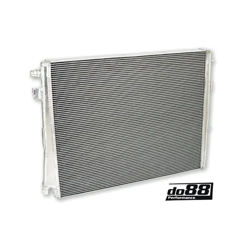 DO88 BMW G-Series - Front Charge Cooler Radiator DO88